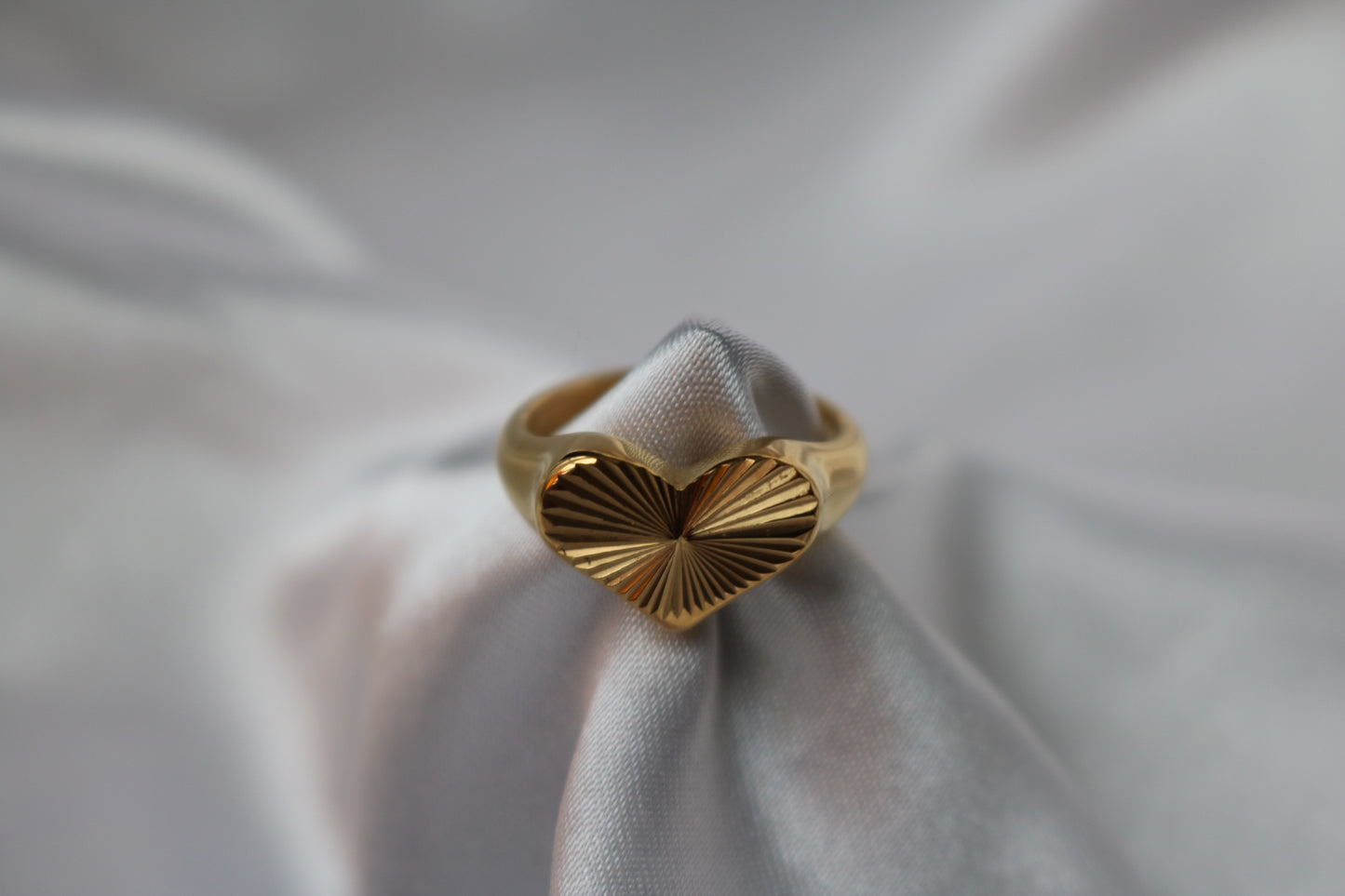 Love Flare Heart Ring